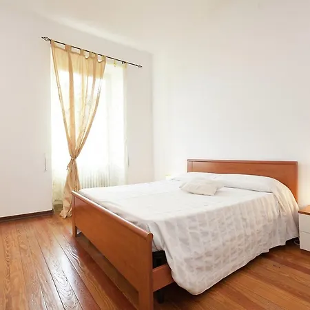 Lovely In San Siro Near Lake Como Villa